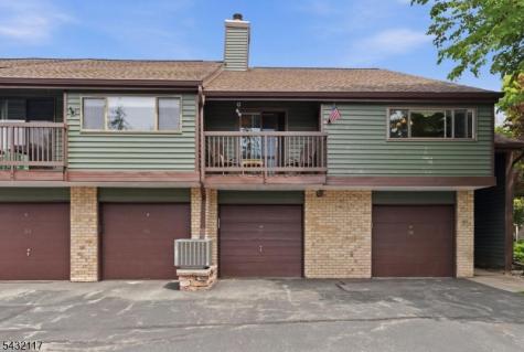 55 Meadowview Drive Clinton NJ 08801