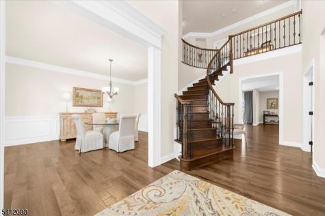 9 Donna Drive Raritan NJ 08822