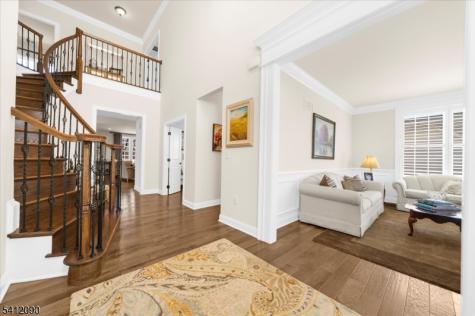 9 Donna Drive Raritan NJ 08822