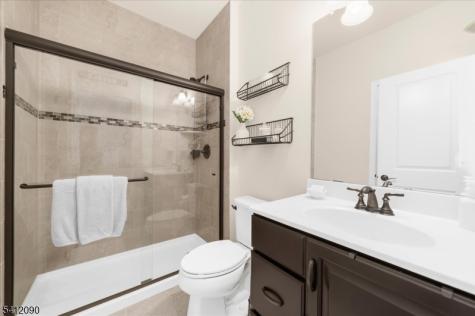 9 Donna Drive Raritan NJ 08822