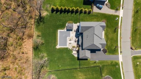 9 Donna Drive Raritan NJ 08822