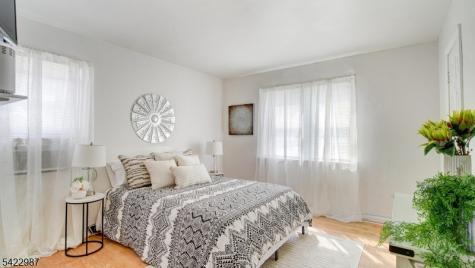 34 Greenlawn Drive Lodi NJ 07644