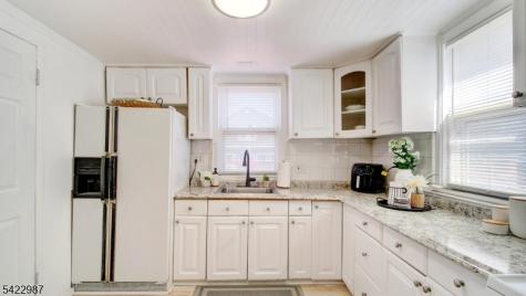 34 Greenlawn Drive Lodi NJ 07644
