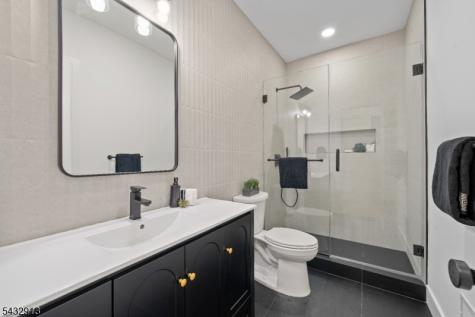 24 Richard Scott Court Haledon NJ 07508