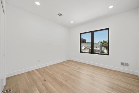 24 Richard Scott Court Haledon NJ 07508