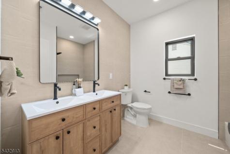 24 Richard Scott Court Haledon NJ 07508