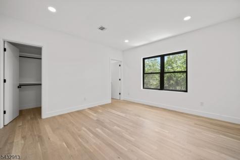24 Richard Scott Court Haledon NJ 07508