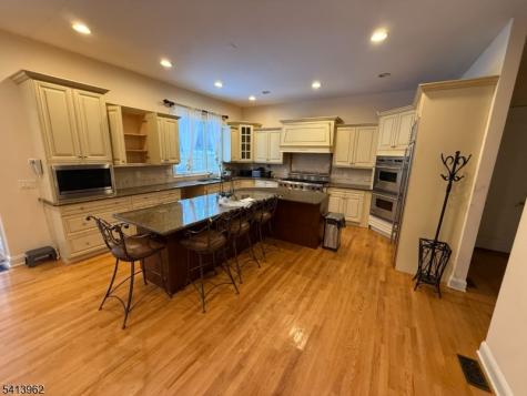 6 Trout Brook Court Chester NJ 07930