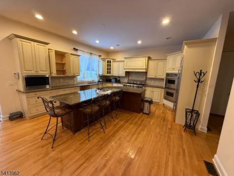 6 Trout Brook Court Chester NJ 07930