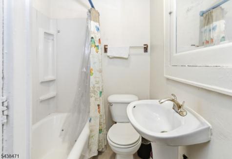 244 Arlington Avenue Paterson NJ 07502