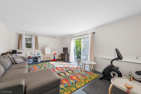 4 Horizon Drive Roxbury NJ 07876