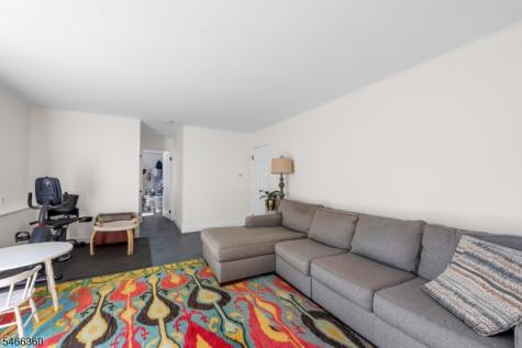 4 Horizon Drive Roxbury NJ 07876