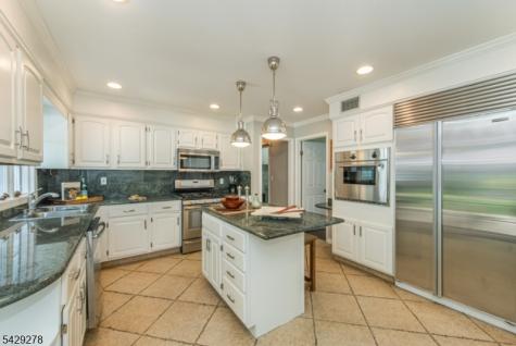 14 Fox Run North Caldwell NJ 07006