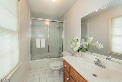 14 Fox Run North Caldwell NJ 07006
