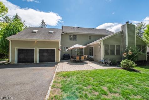 14 Fox Run North Caldwell NJ 07006