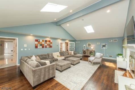 14 Fox Run North Caldwell NJ 07006