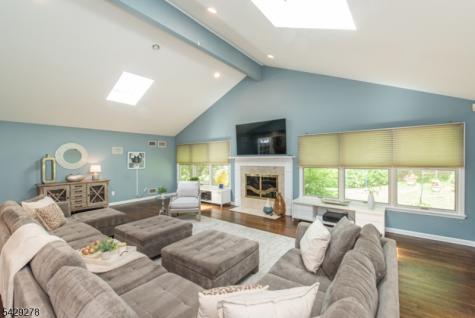 14 Fox Run North Caldwell NJ 07006