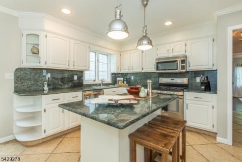 14 Fox Run North Caldwell NJ 07006