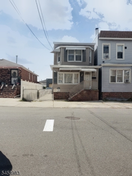 105 Mcadoo Avenue Jersey City NJ 07305