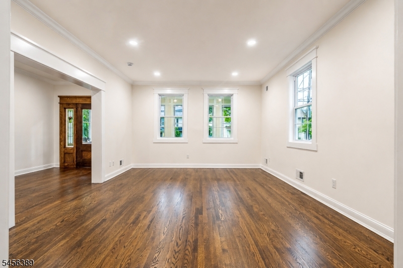 217 E Clay Avenue Roselle Park NJ 07204