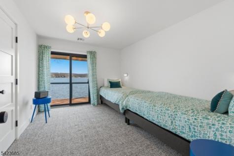 38 Ithanell Road Hopatcong NJ 07843