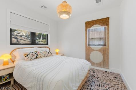 38 Ithanell Road Hopatcong NJ 07843