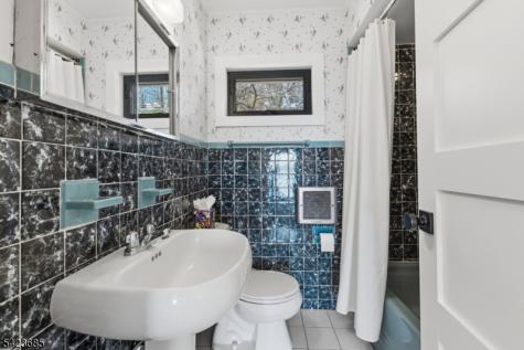 38 Ithanell Road Hopatcong NJ 07843