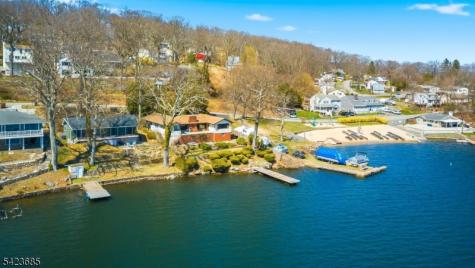 38 Ithanell Road Hopatcong NJ 07843