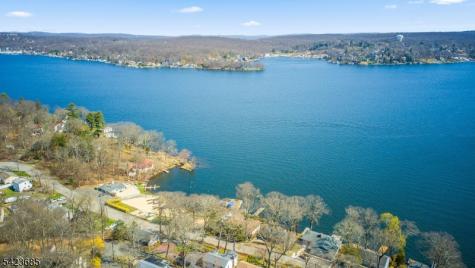 38 Ithanell Road Hopatcong NJ 07843