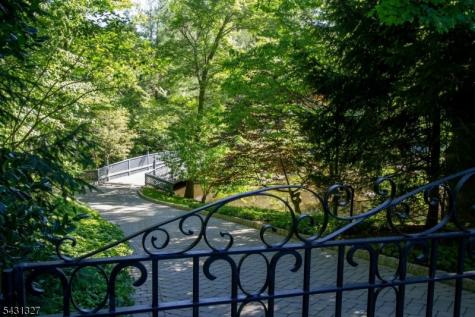 1055 High Mountain Road Franklin Lakes NJ 07417