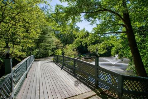 1055 High Mountain Road Franklin Lakes NJ 07417