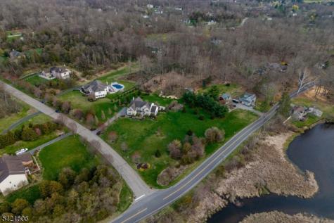 2 Stone Forge Road Green NJ 07821