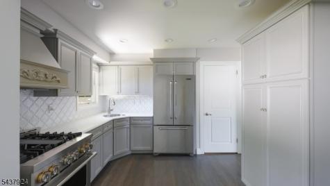 15 Cutler Place Clark NJ 07066