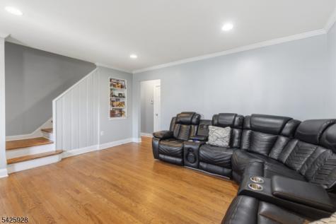 237 Clinton Woodbridge NJ 07095