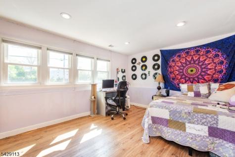 13 W Parkway Pequannock NJ 07440