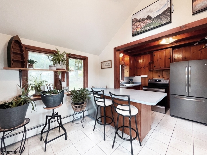 16 Lakeview Road Hopatcong NJ 07843