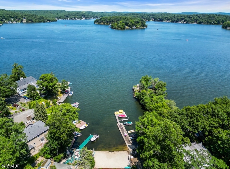 16 Lakeview Road Hopatcong NJ 07843