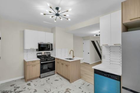 263 Sanford Street East Orange NJ 07018
