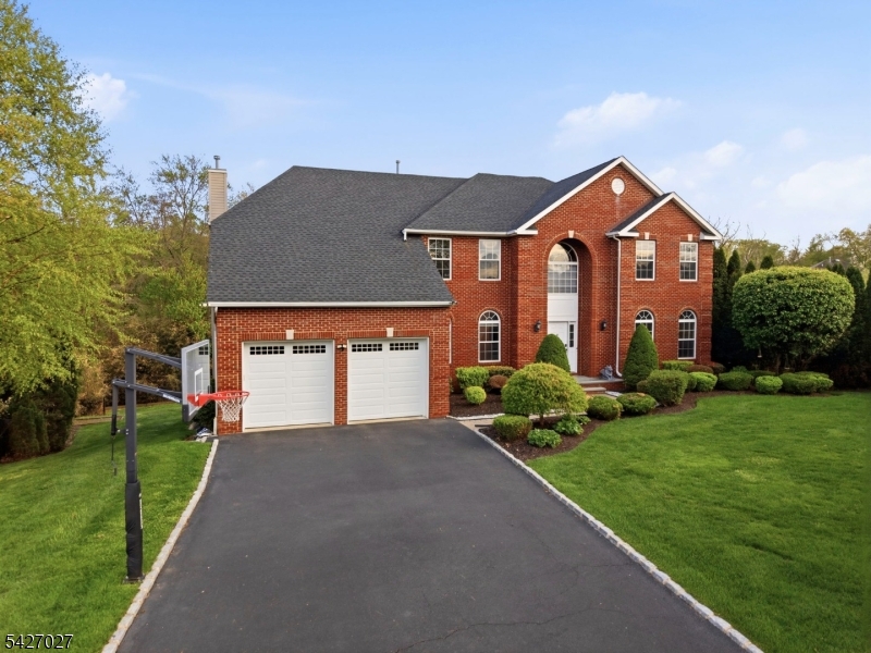5 Robert Court Monroe NJ 08831