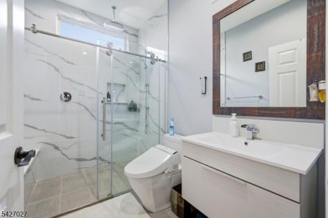 5 Robert Court Monroe NJ 08831