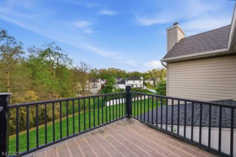 5 Robert Court Monroe NJ 08831