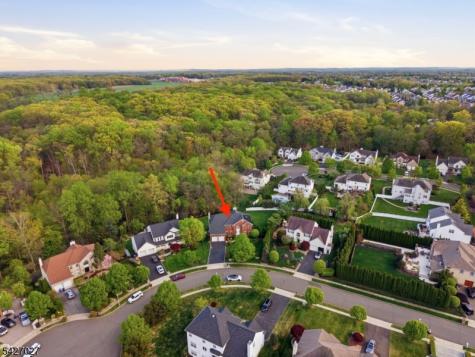 5 Robert Court Monroe NJ 08831
