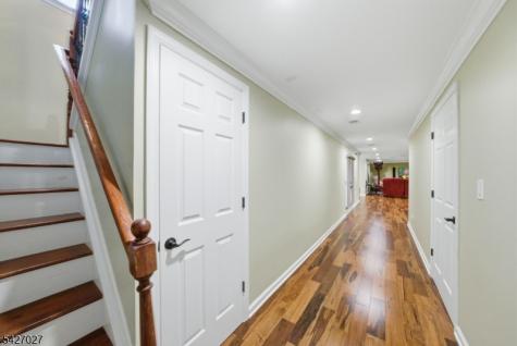5 Robert Court Monroe NJ 08831