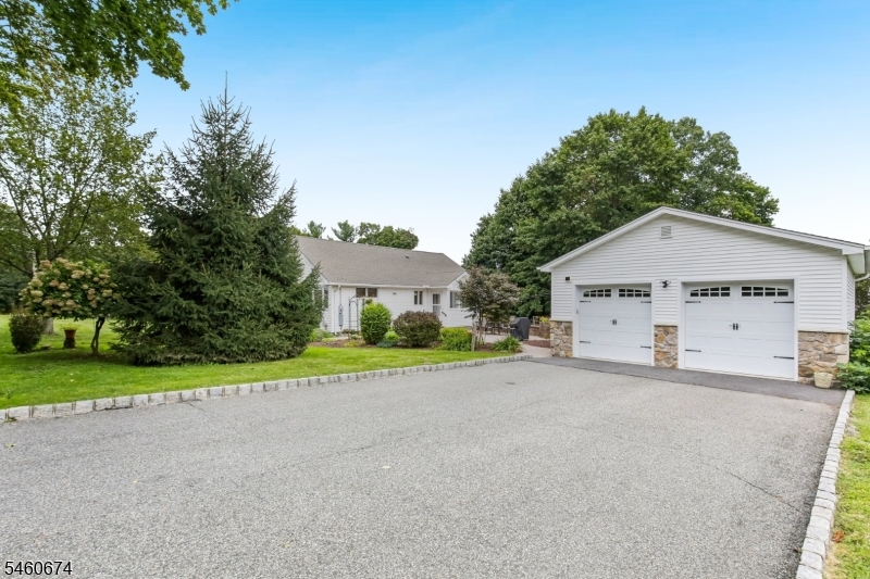 11 Clearwater Road Mount Olive NJ 07828