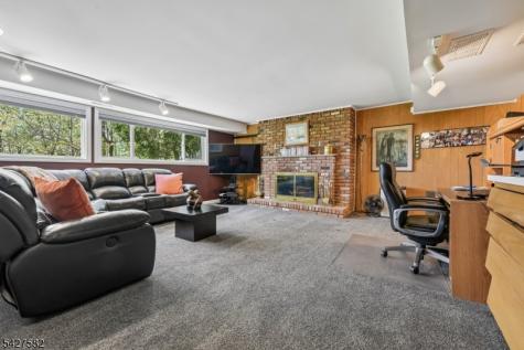 89 Westview Road Millburn NJ 07078