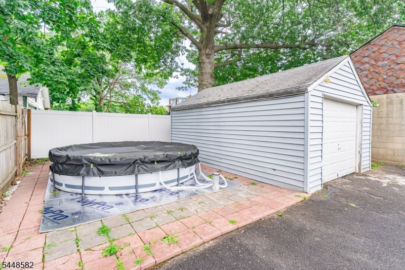 10 Lentz Place Irvington NJ 07111