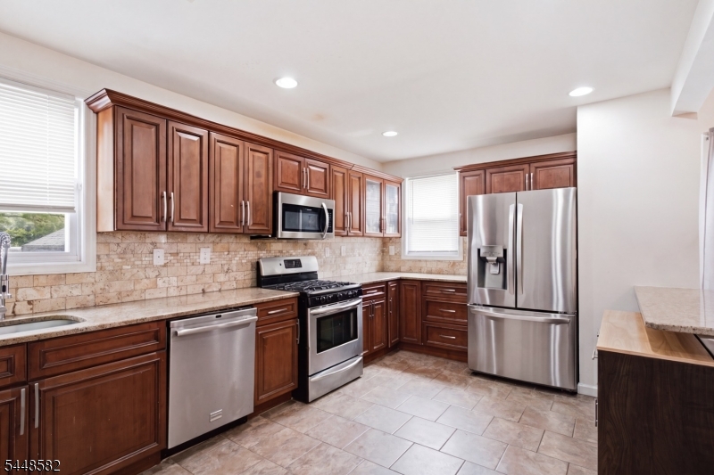 10 Lentz Place Irvington NJ 07111