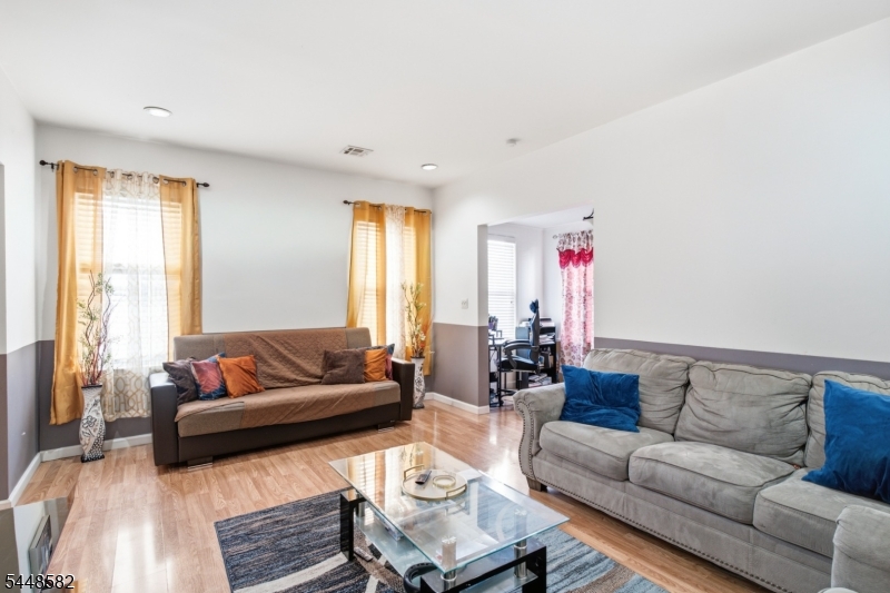 10 Lentz Place Irvington NJ 07111