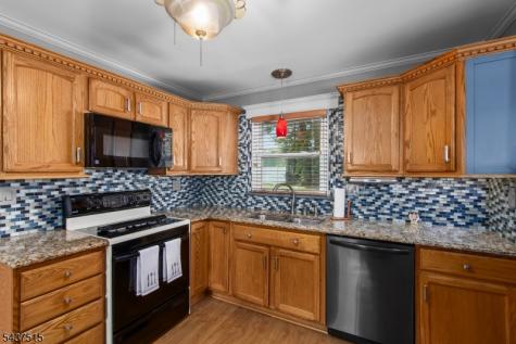 75 Lancaster Road Woodbridge NJ 07067