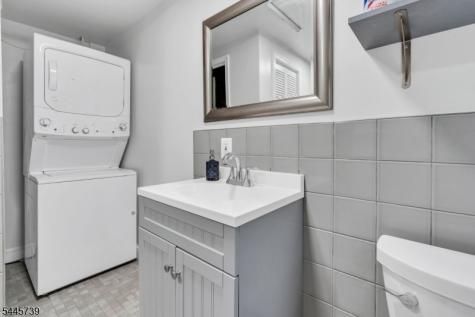 33 Oak Avenue Pequannock NJ 07440